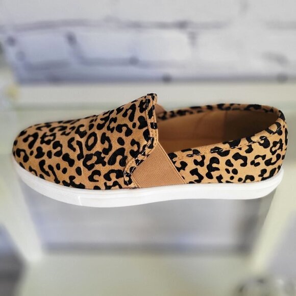 Fergalicious by  Fergie Leopard Print  Casual Sneakers SZ 7 - Picture 3 of 8